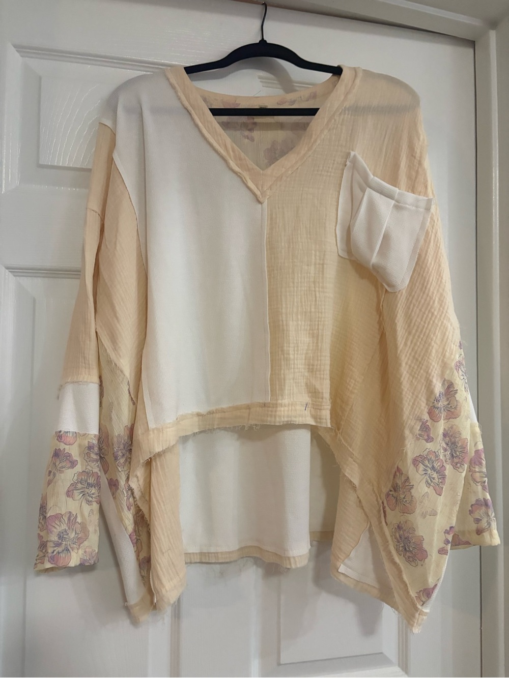 POL Cream and Beige Floral Paneled Pullover Sweatshirt - Picture 7 of 7